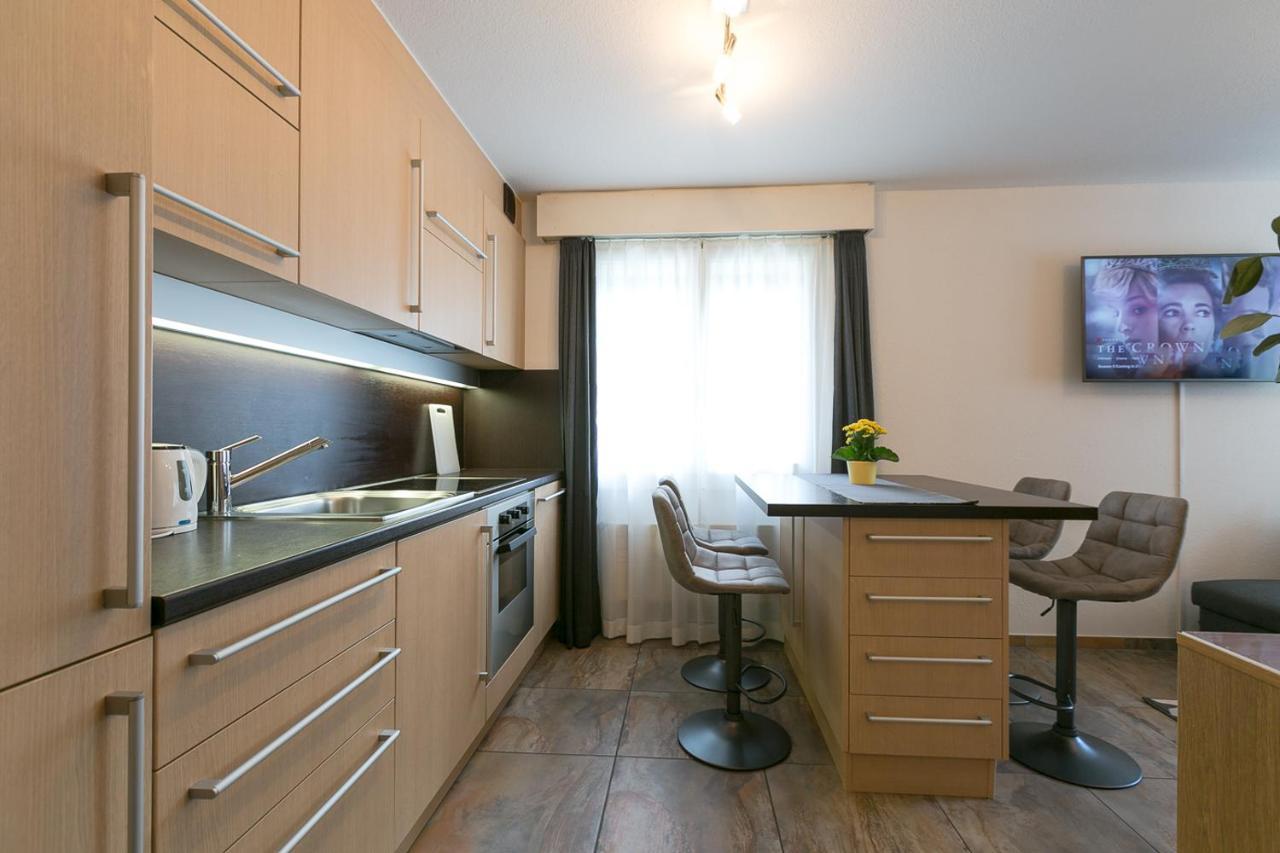 Spirit Apartments - Studio 2 - Kueche - Parkplatz Engelberg Kültér fotó