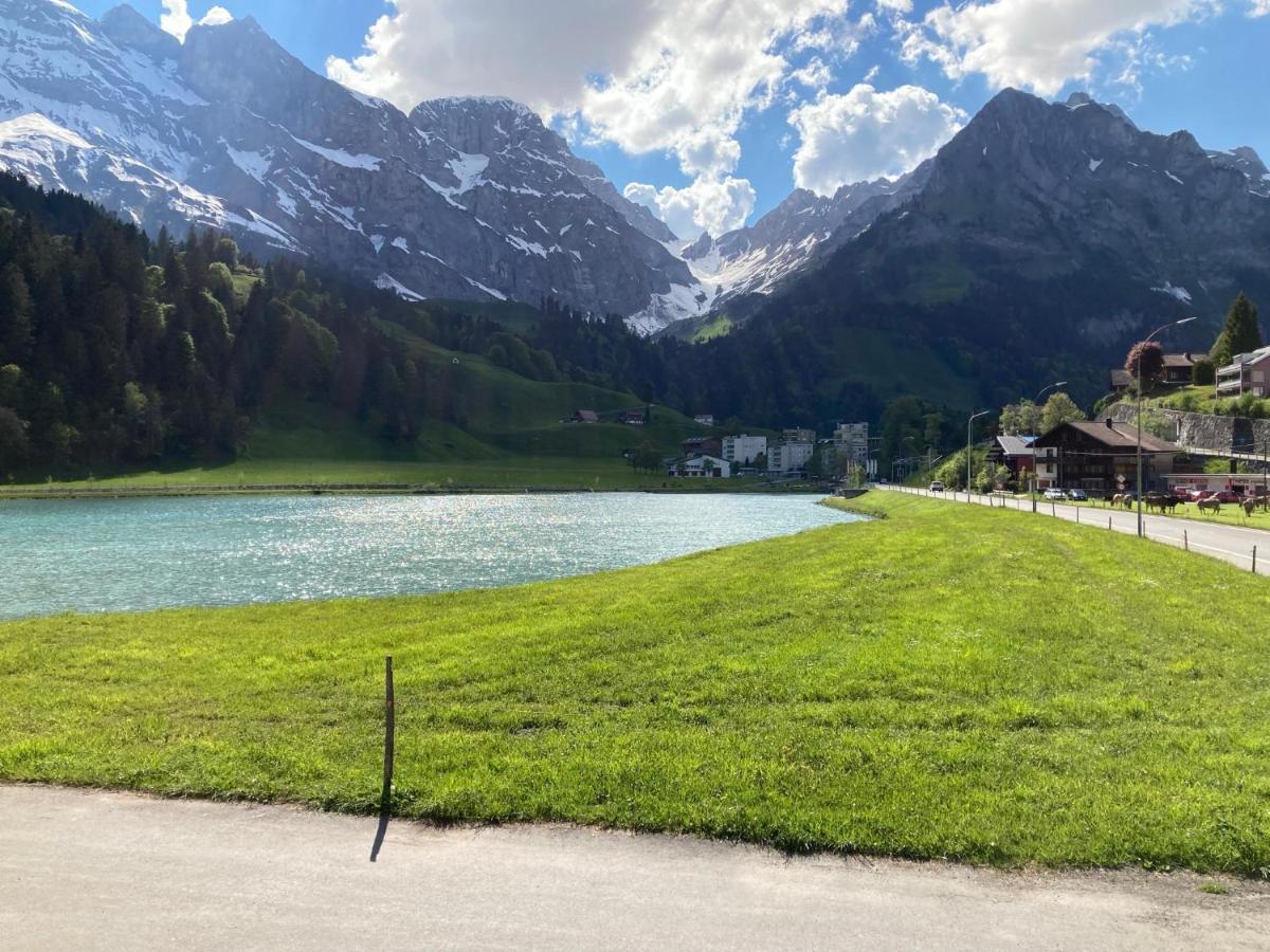 Spirit Apartments - Studio 2 - Kueche - Parkplatz Engelberg Kültér fotó