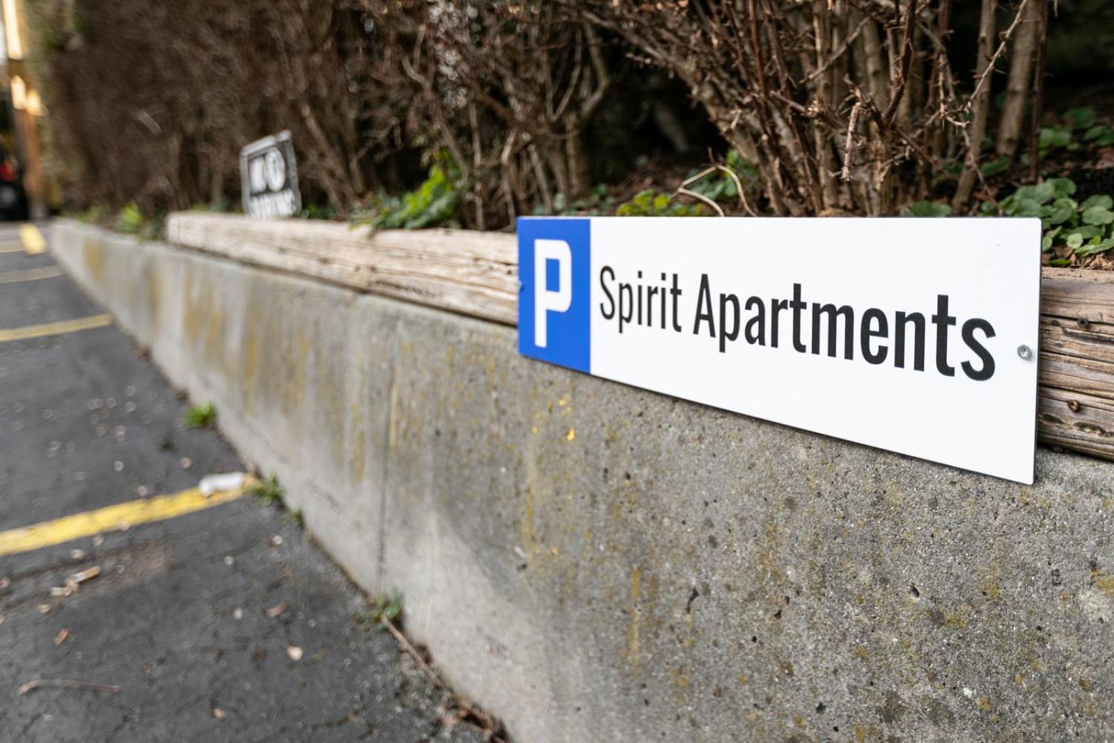Spirit Apartments - Studio 2 - Kueche - Parkplatz Engelberg Kültér fotó
